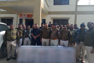 police-have-seized-25-cases-of-illegal-liquor-in-panna