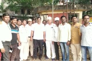 Agitation in sindhudurg by primary teachers association