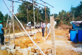 Attack on VRA blocking construction at patancheru