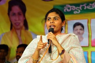 bhuma akhila priya fire on ysrcp decision of kurnool high court