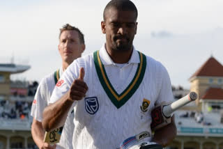 Vernon Philander retire