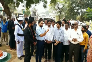 karimnagar collector shashanka visit to kurikyala village