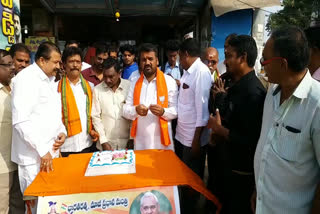 Atal Bihari Vajpayee jayanthi celebrations at parakala by bjp leaders