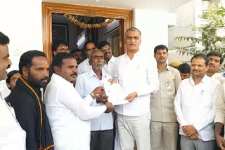 minister harishrao distributed cm relief fund cheques in siddipet district