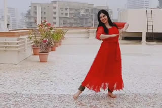 Aadha Sharma-Kathak dance-christmas