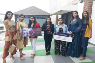 Fashion designing students won first place in Indore