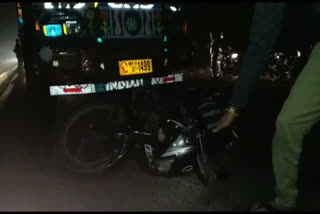 Maini truck hit two bike riders