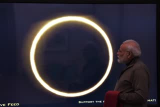 PM Narendra Modi saw amazing solar eclipse