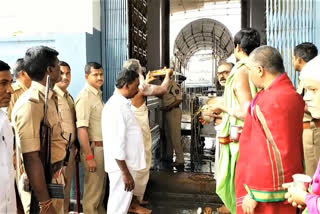 Ritual actions at the Vemulavada temple