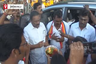 TN Minister Seenivasan vote collection in Ottanchattram