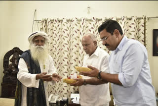 Jaggi Vasudev met CM Yedyurappa, ಸಿಎಂ ಭೇಟಿಯಾದ ಜಗ್ಗಿ ವಾಸುದೇವ್
