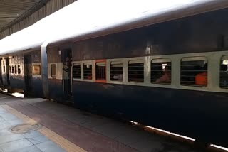 स्पेशल ट्रेन,  special train service,  जयपुर रेलवे प्रशासन,  Jaipur Railway Administration