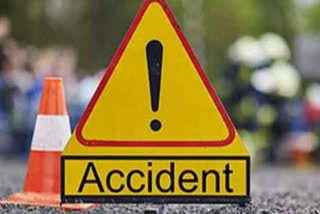 in kadapa road accident one girl died and 11 people were injured