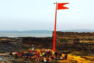 bhagava flag hoisting on padmadurag fort