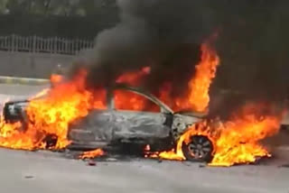 car suddenly caught fire