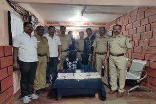 kodagu-police-arrested-petrol-bump-robbers