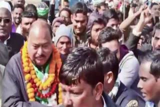 People welcomed MLA Sarfaraz Ahmed in giridih