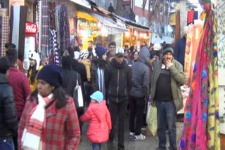 Tourists reaching Dalhousie to see snowfall