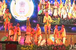 Presentation of Vasava Holi Dance of Gujarat at National Tribal Dance Mahotavam