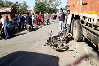 Road accident, two serious in Bilaspur