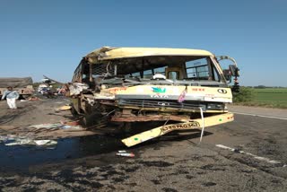 Truck collided with the bus of children who came to visit Baba Mahakal