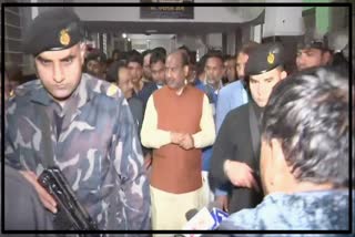 Lok Sabha Speaker Om Birla visited the hospital in Kota