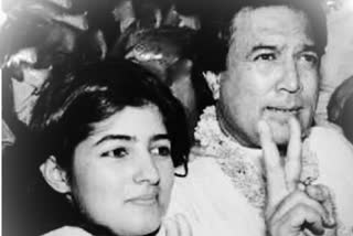Twinkle remembers father Rajesh Khanna on 77th birth anniversary