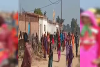 villagers-attacked-administration-in-chhatarpur