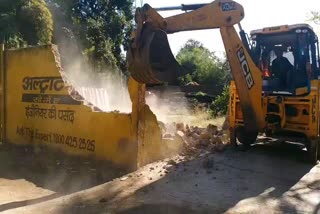 Illegal encroachment in Cantonment Naka area demolished