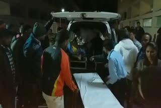 family-got-accident-during-new-year-celebration-at-farm-house-in-indore