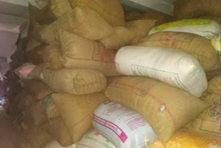 more than 350 quintals of paddy seized