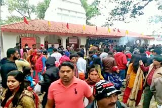 the first devotees of the new year reached the temple IN  Ambikapur