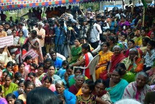 Andhra pradesh farmer protest agnaist three capotal plan