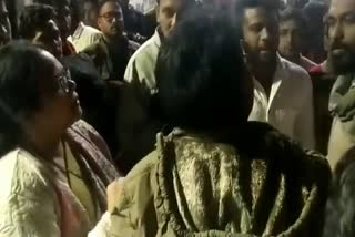 People dispute with BJP MLA couple in sihava dhamtari