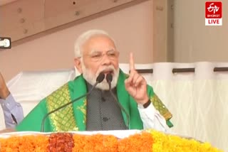 PM Modi addresses rally in Tumakuru