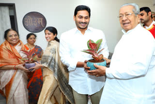 cm-jagan-met-governor-in-rajbhavan