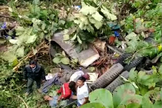 A truck full of soap fell into the ditch