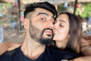 Malaika shares cosy pic with Arjun Kapoor get trolled