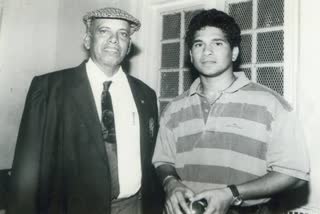 sachin-tributes-his-childhood-coach-ramakant-achrekar