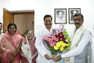 shambhuraj-desai-met-ashok-chavan-after-become-minister-in-satara