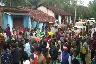 JMM MLA Joba Manjhi took out victory procession in chaibasa