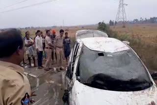 5 people died in road accident at srikakulam