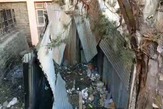 store room of pwd department kinnaur is in bad condition