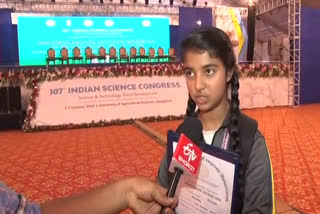 dehradun girls bagged prize in science congress , देहरादून की छात्राएं साइंस कांग्रेस में सम्मानित न्यूज