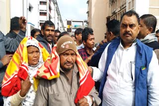 rjd worker distributed blankets