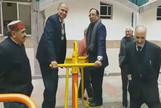 NDMC established a senior citizen recreation center in Shalimar Bagh