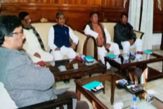 Chief Minister meeting with mahagathbandhan MLA finished