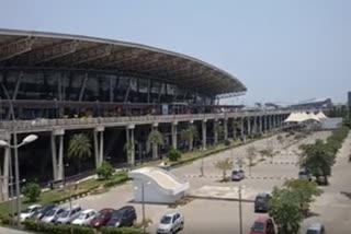 flight issue in chennai airport