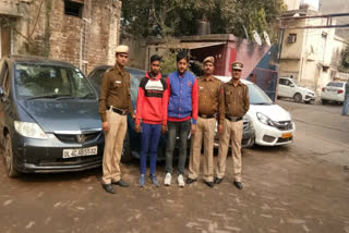 Two anna gang's member arrested from delhi