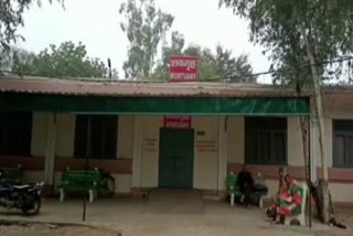 woman commits suicide with child in charkhi dadri